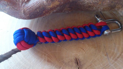 Paracord Schlüsselanhänger mit Affenfaust